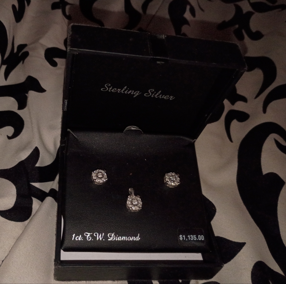 Sterling Silver Diamond Jewelry Set